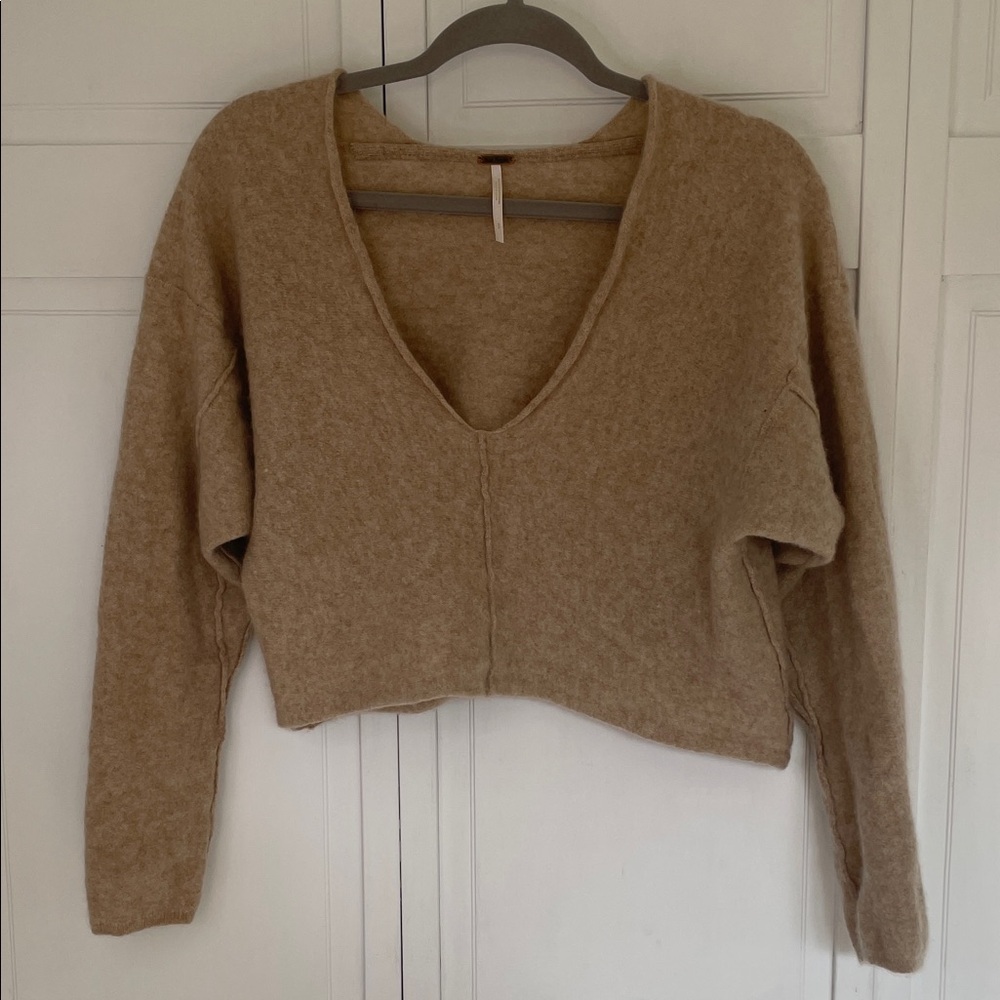 Free People Soft Camel Fuzzy 100% Cashmere Cropped Knit Sweater SzS